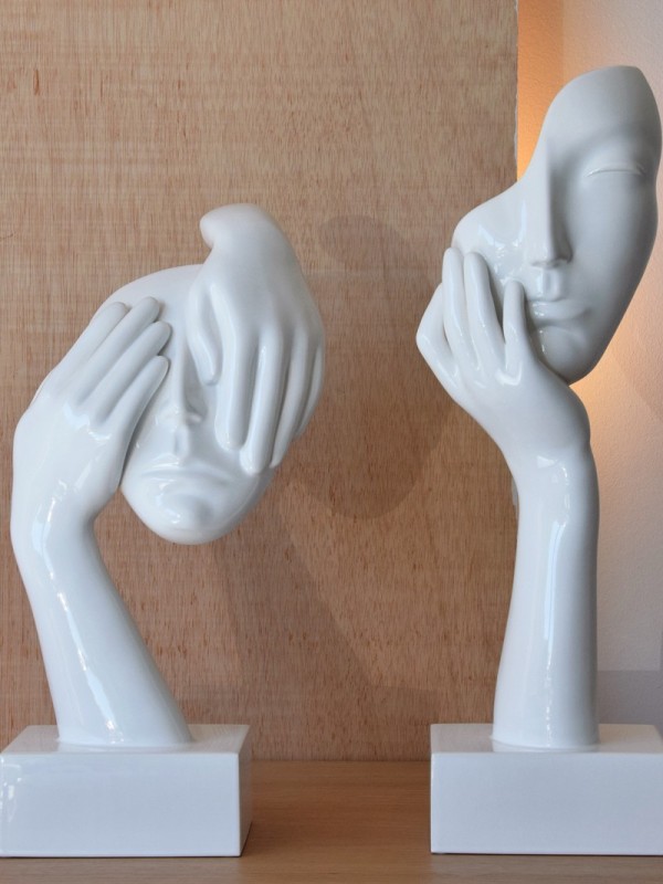 Escultura cerámica blanco brillo cara femenina