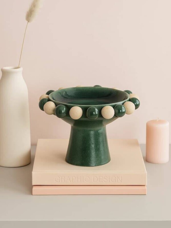 centro de mesa verde y blanco de ceramica