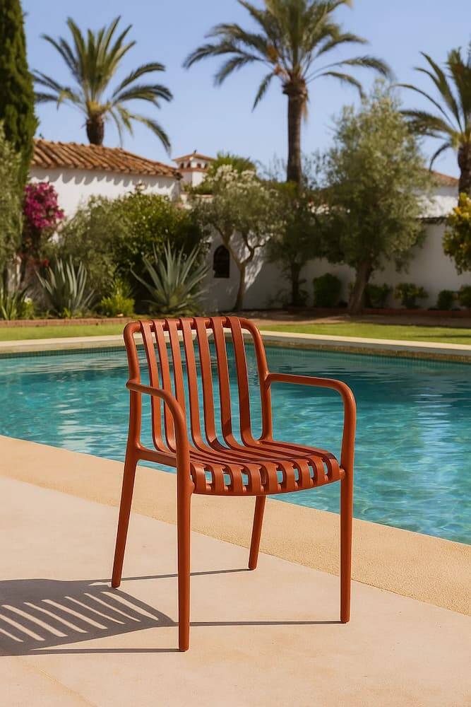 silla exterior terracota con brazos