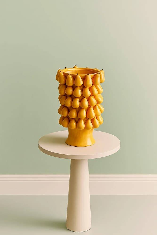 jarron de ceramica amarillo